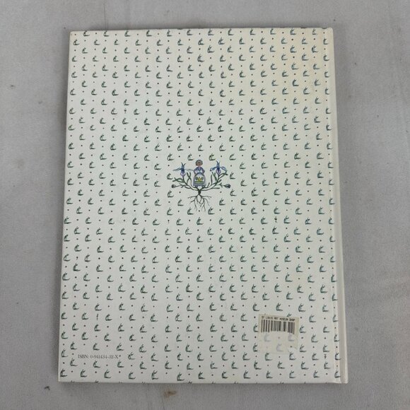 Grandmother Remembers: A Written Heirloom For My Grandchild Hardcover Book - Picture 6 of 7